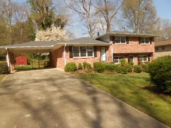 449 Pine Shadows Ln, Stone Mountain, GA 30088