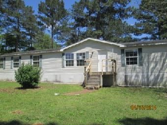 10777 Creekside Drive E, Irvington, AL 36544