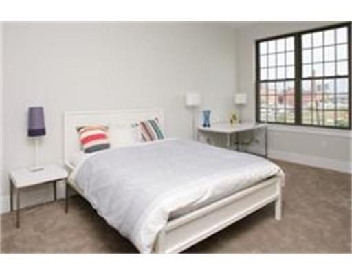 W 2nd St #404, Boston, MA 02127