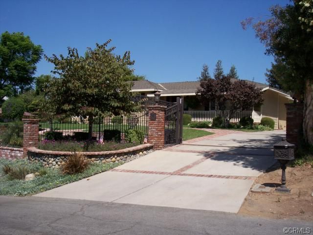 172 Ramona Dr., Fullerton, CA 92833