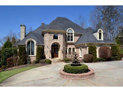 8225 Royal Troon Drive, Duluth, GA 30097