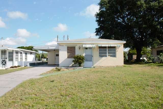 22 Harvard Ave, Frostproof, FL 33843