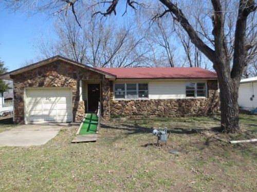 316 S Gray Pl, Chouteau, OK 74337