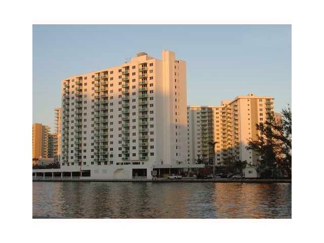 3000 S OCEAN DR # 1004, Hollywood, FL 33019