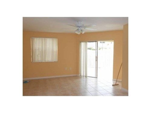 6850 SW 45 LN # 5, Miami, FL 33155