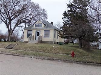 207 W 3rd St, Starbuck, MN 56381