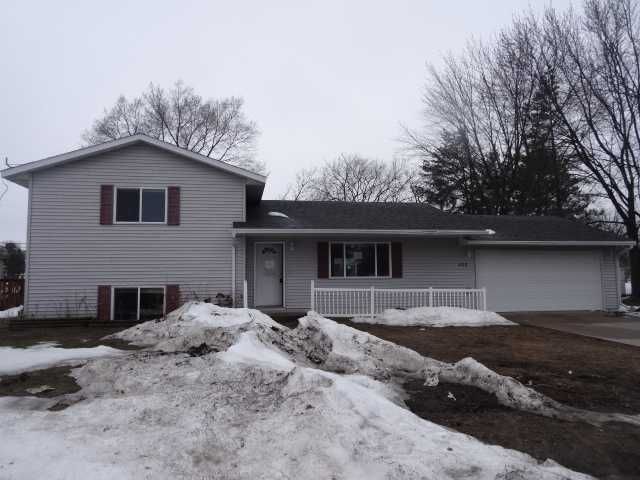 808 11th St Sw, Little Falls, MN 56345