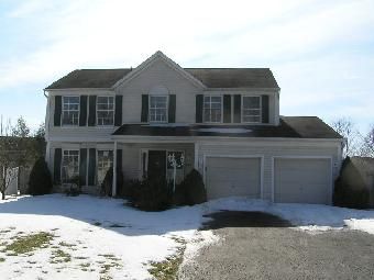 3454 Dewberry Ln, Macedon, NY 14502