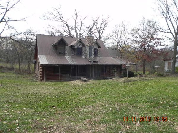 12469 Bohr Rd, Mineral Point, MO 63660