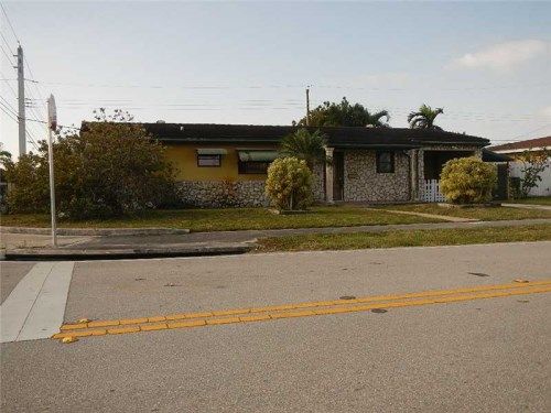 8700 SW 42 TE, Miami, FL 33165