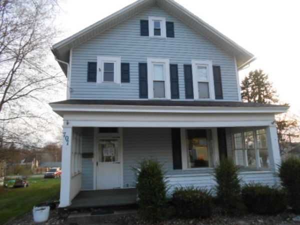 707 Jackson St, Reynoldsville, PA 15851