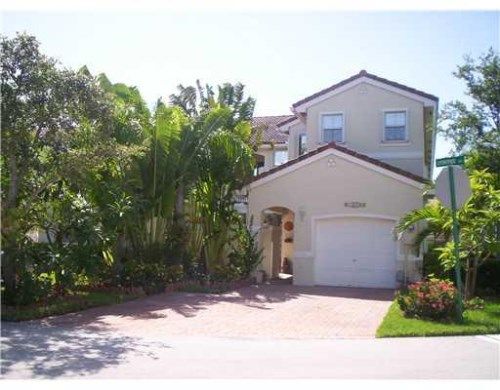 1515 SEAGRAPE WY # 1515, Hollywood, FL 33019