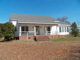 5717 St Charles Road, Mayesville, SC 29104