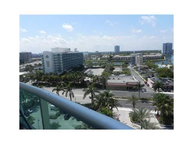 3901 OCEAN DR # 10-Q, Hollywood, FL 33019