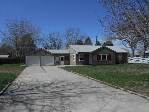 1317 Colorado St, Gooding, ID 83330