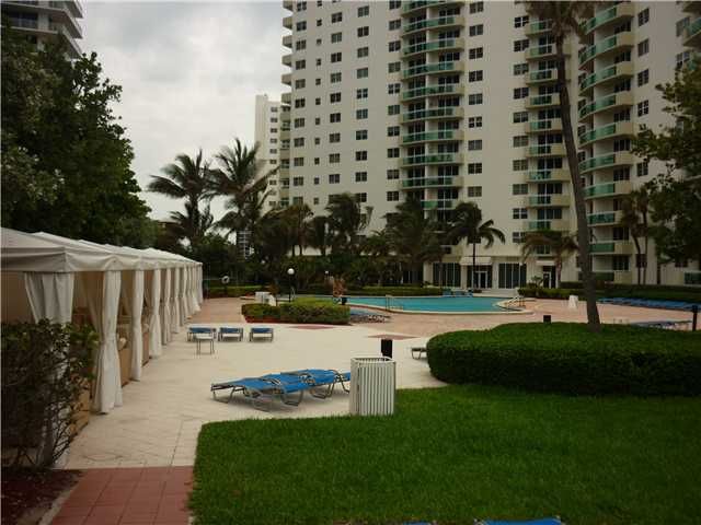 3001 S OCEAN DR # 249 E, Hollywood, FL 33019