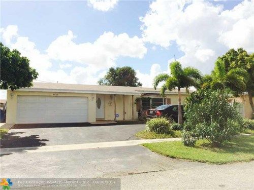 8420 NW 24TH CT, Fort Lauderdale, FL 33322