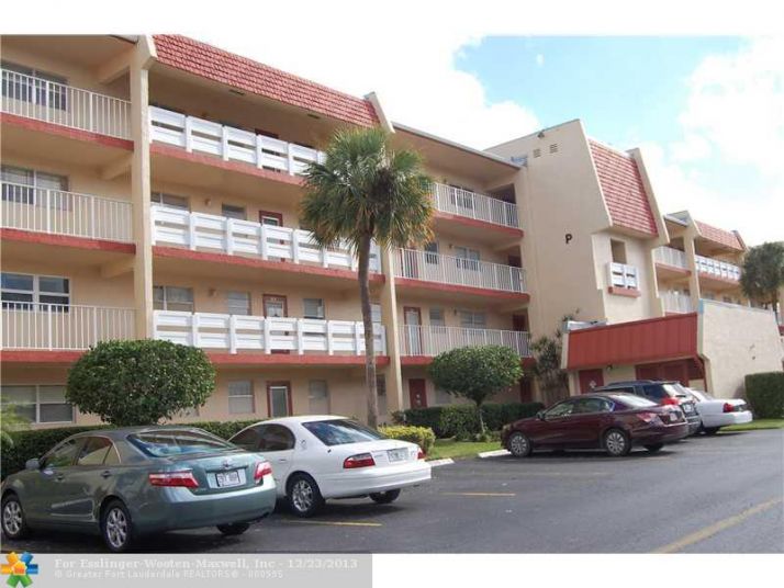 1020 COUNTRY CLUB DR # 201, Pompano Beach, FL 33063