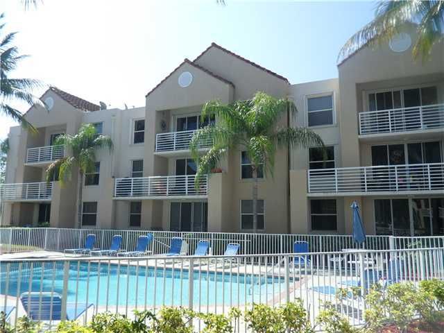 2731 OCEAN CLUB BL # 301-3, Hollywood, FL 33019