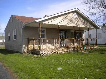 806 S Maple Ave, Fairborn, OH 45324