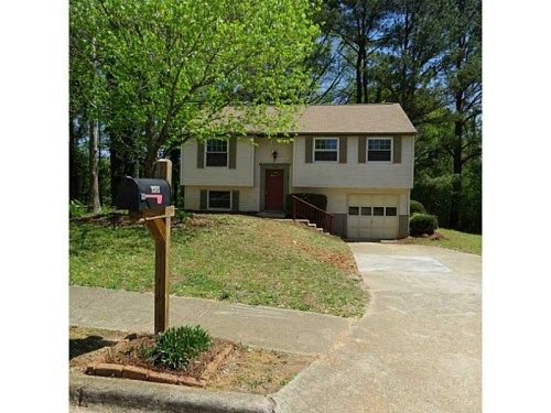 1385 Parkmont Drive, Roswell, GA 30076