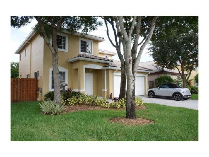 14231 SW 154 CT, Miami, FL 33196