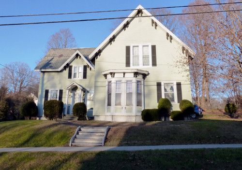 28 Carver Street, Brandon, VT 05733