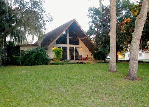 131 LAKESHORE DR, Polk City, FL 33868