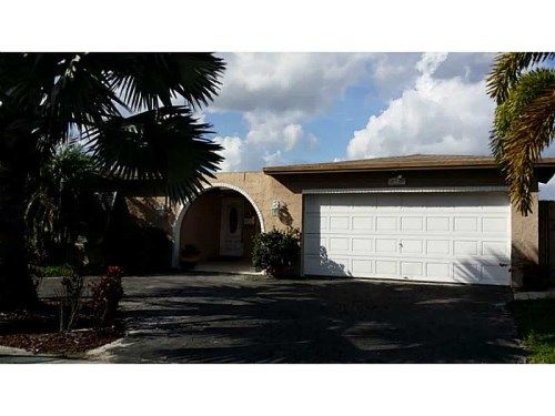 8721 NW 24 CT, Fort Lauderdale, FL 33322