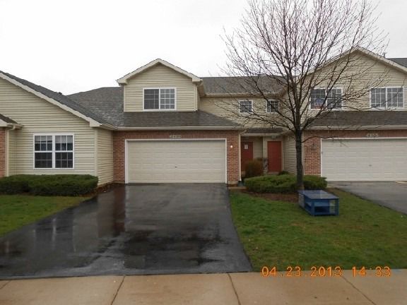 550 Mallard Ln, Sugar Grove, IL 60554