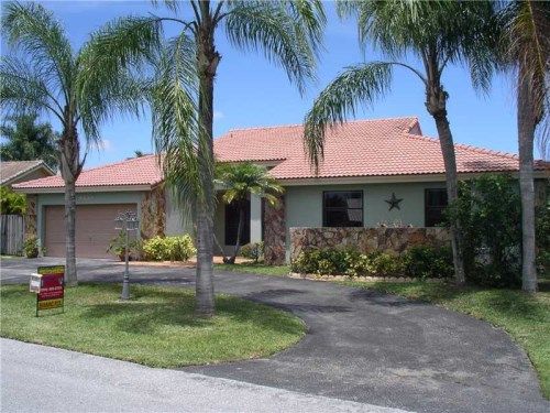 6830 W Longbow Bnd, Fort Lauderdale, FL 33331