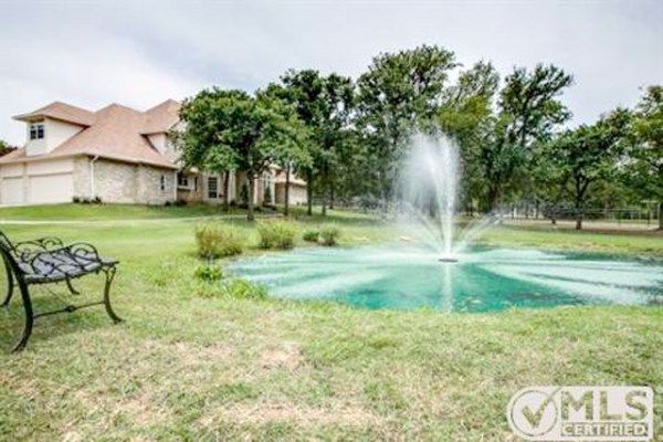 725 Harpole Road E, Argyle, TX 76226