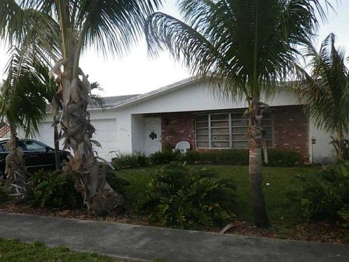 6621 NW 21 ST, Pompano Beach, FL 33063