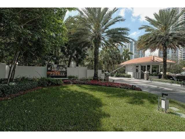 3500 MYSTIC POINTE DR # 3307, Miami, FL 33180