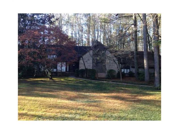 456 Glencastle Drive, Atlanta, GA 30327