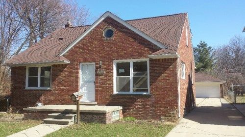 20451 Woodmont Street, Harper Woods, MI 48225