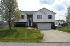 1307 Bonnie Blue Loop, Lawrenceburg, KY 40342