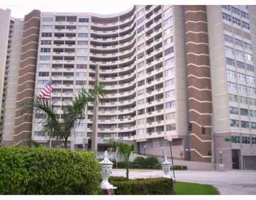 3180 S OCEAN DR # 1619, Hallandale, FL 33009