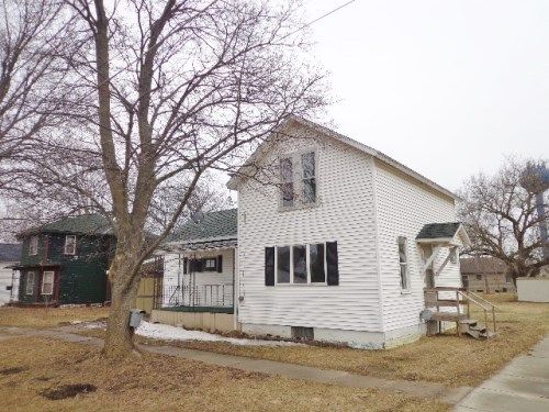 317 W Hall St, Shepherd, MI 48883