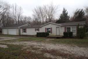 1009 S Orchard St, Farmersburg, IN 47850