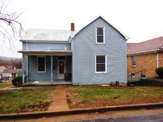 226 W  5th St, Hermann, MO 65041