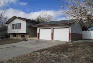 4043 North Dr, Pueblo, CO 81008