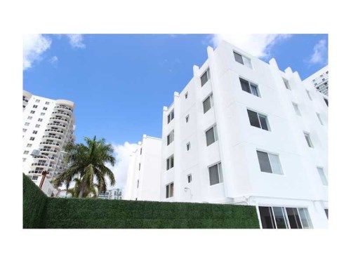 711 NE 23 TE # 303, Miami, FL 33137