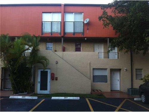 301 NW 109 AV # 203, Miami, FL 33172