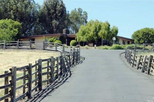 920 Goodwin Ave, Penngrove, CA 94951