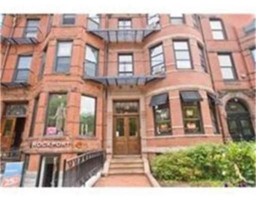 220 Newbury St #10, Boston, MA 02116