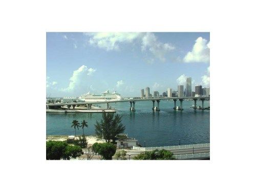 801 VENETIAN DR # 202, Miami Beach, FL 33139