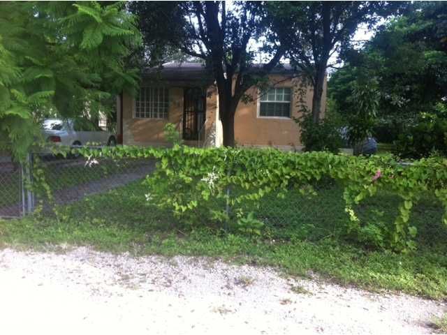 595 NW 152 ST, Miami, FL 33169