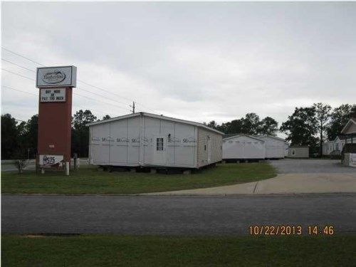 5250 FERDON BLVD S, Crestview, FL 32536