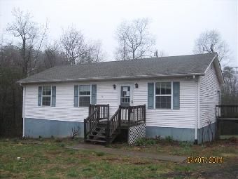 2138 Martin Kings Rd, Scottsville, VA 24590